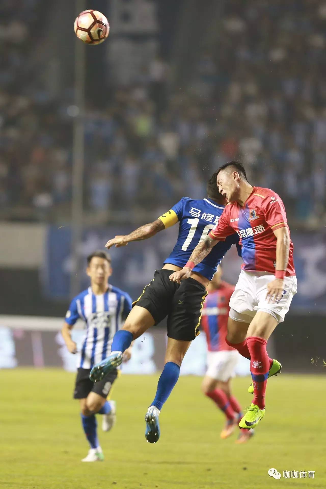 爱游戏体育官网关于夏洛特黄蜂训练开放日，今夜临场应变引欢呼，中超在即，赛季目标并未改变的信息